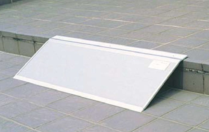 鋁製低段差斜坡板
